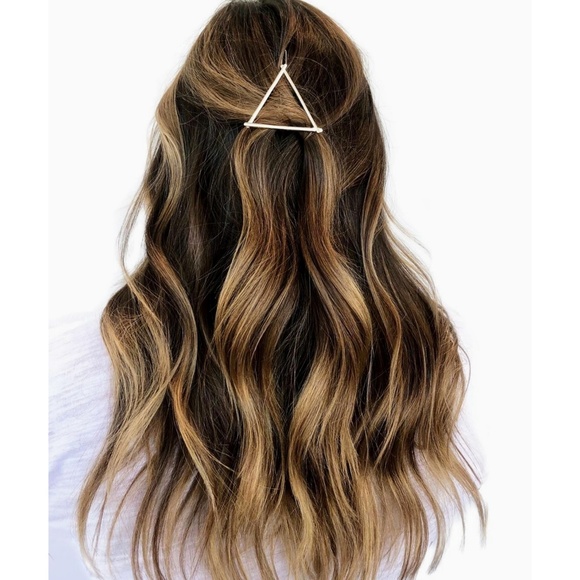 Inglenook Boutique Accessories - Silver Triangle Geometric Hair Barrette